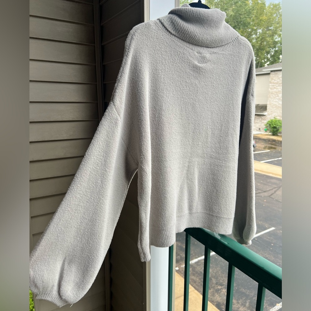 🆕Rain + Rose Soft Plush Cozy Balloon Sleeve Pullover Sweater Gray Women’s Size S - Picture 6 of 15